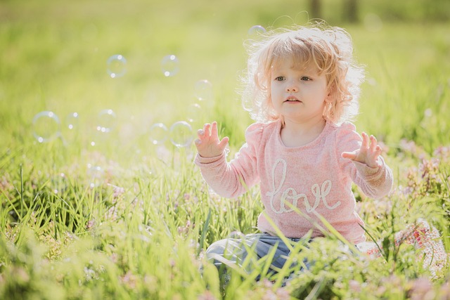 Bær din toddler nemt og ergonomisk med en Wildride bæresele